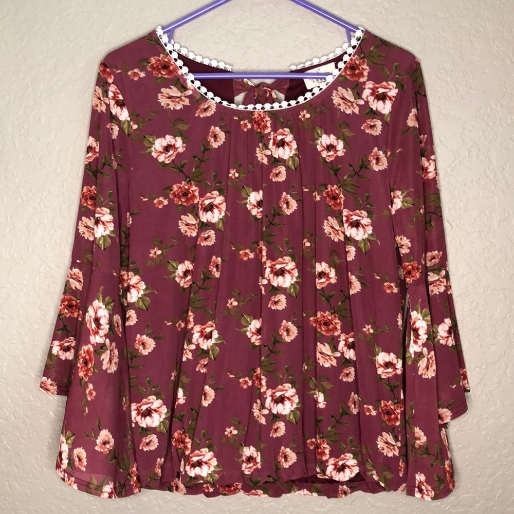 NWT Ember reddish purple floral boho slightly cropped blouse